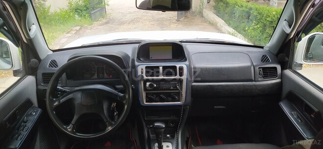 Mitsubishi Pajero io 2000, 213,432 km - 1.8 l - Sumqayıt