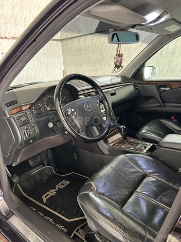 Mercedes E 270 2001, 480,000 km - 2.7 л - Bakı