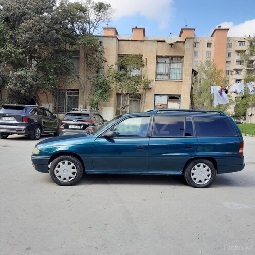 Opel Astra 1995, 248,000 km - 1.6 l - Bakı