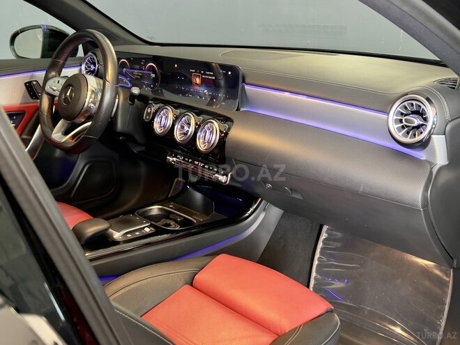 Mercedes A 220-14