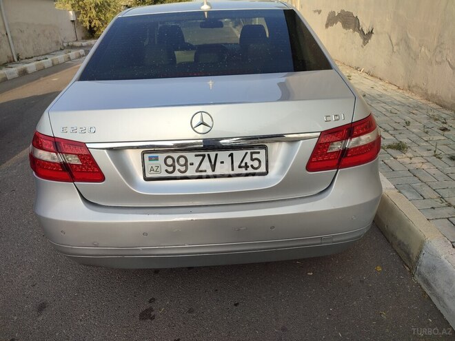 Mercedes E 200 d 2011, 219,000 km - 2.2 l - Bakı