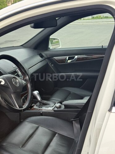 Mercedes C 300 2009, 305,000 km - 0.3 l - Naxçıvan