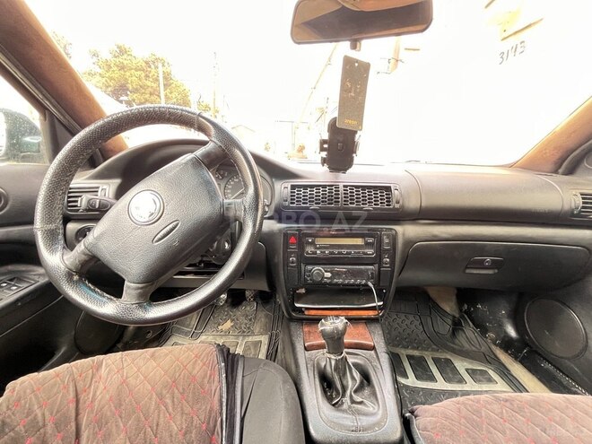 Volkswagen Passat 1997, 330,000 km - 1.8 л - Bakı