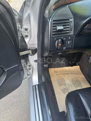 Mercedes C 180 1996, 300,000 km - 1.8 л - Bakı