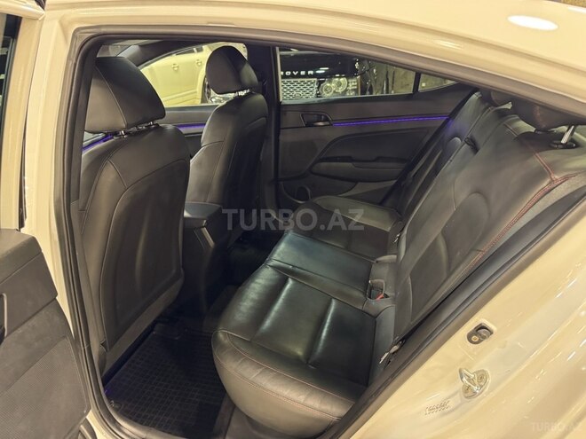 Hyundai Elantra 2018, 98,170 km - 1.6 l - Bakı