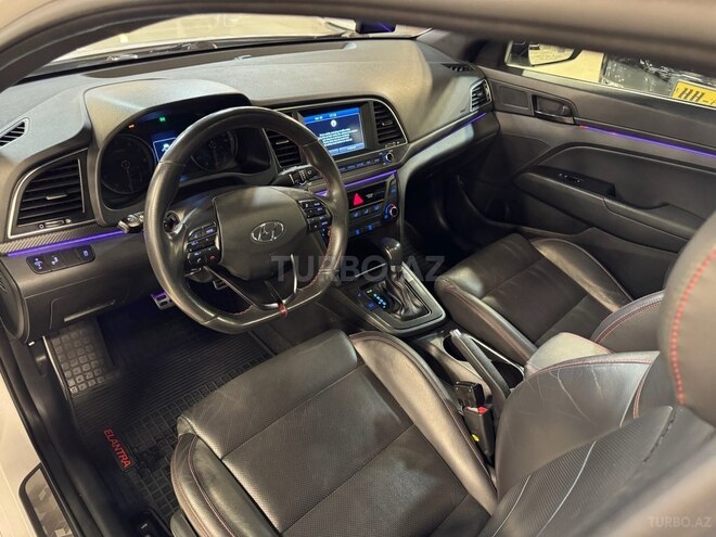 Hyundai Elantra 2018, 98,170 km - 1.6 l - Bakı