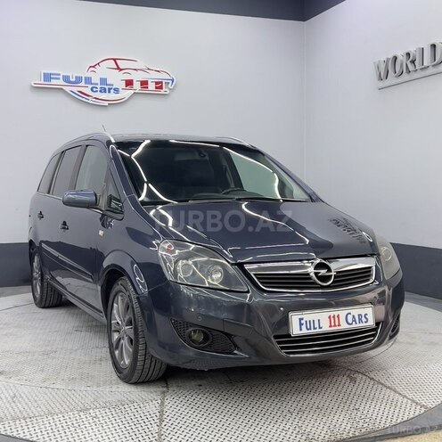 Opel Zafira-1
