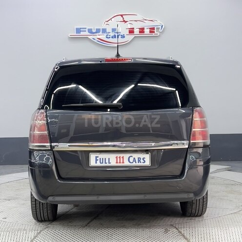 Opel Zafira-4