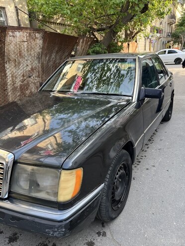 Mercedes E 230 1991, 999,000 km - 2.3 l - Bakı