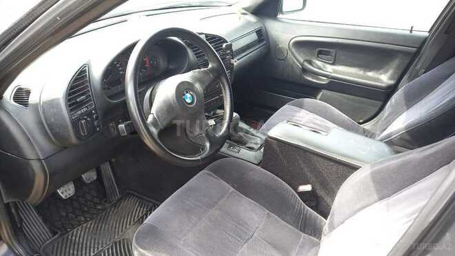 BMW 323 1995, 320,000 km - 2.5 l - Gəncə