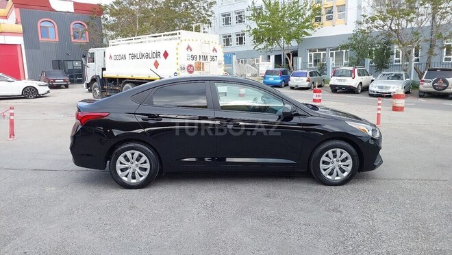 Hyundai Accent 2022, 83,686 km - 1.6 l - Bakı