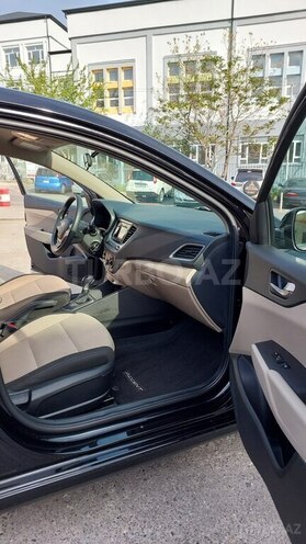 Hyundai Accent 2022, 83,686 km - 1.6 l - Bakı