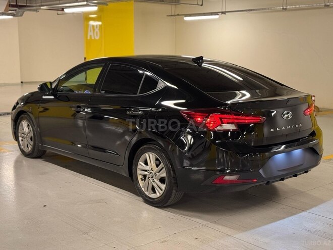 Hyundai Elantra 2018, 120,000 km - 2.0 l - Gəncə