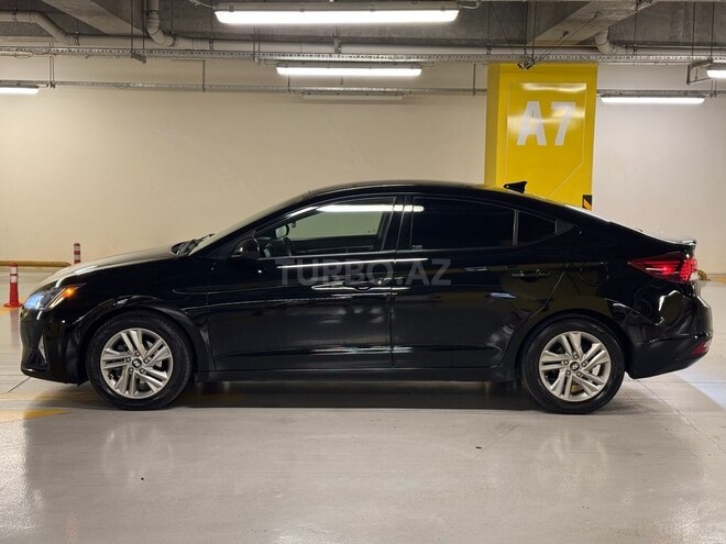 Hyundai Elantra 2018, 120,000 km - 2.0 l - Gəncə