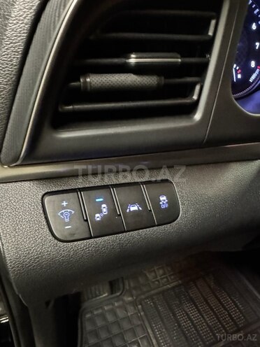 Hyundai Elantra 2018, 120,000 km - 2.0 l - Gəncə