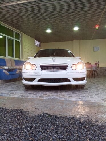 Mercedes C 240 2001, 216,000 km - 2.4 л - Lənkəran