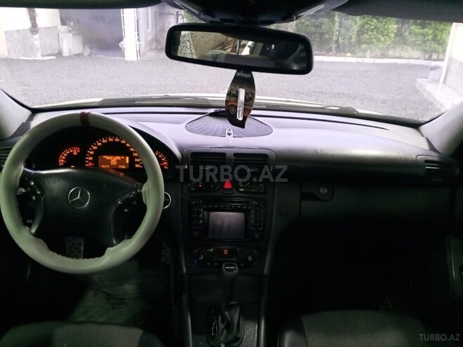 Mercedes C 240 2001, 216,000 km - 2.4 л - Lənkəran