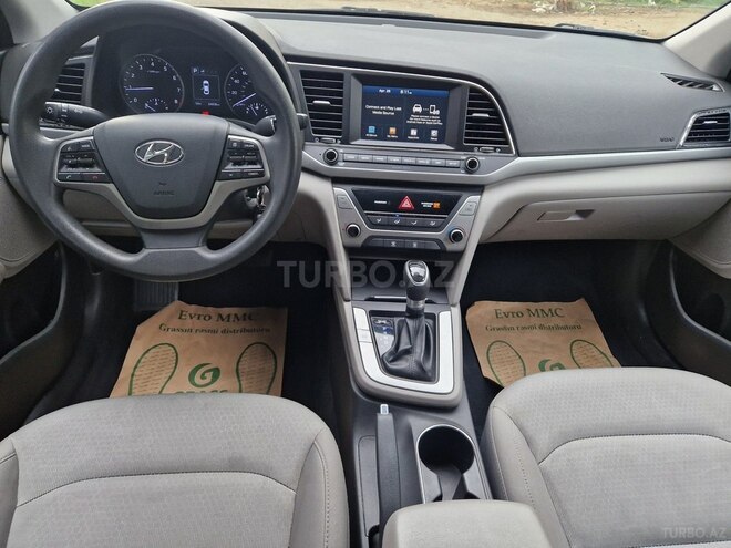 Hyundai Elantra 2017, 102,998 km - 2.0 l - Gəncə