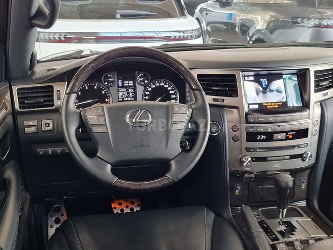Lexus LX 570-11