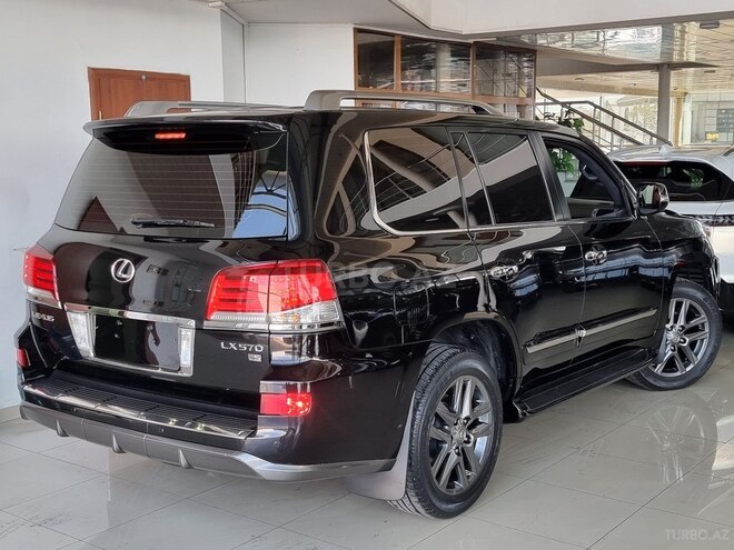 Lexus LX 570-9