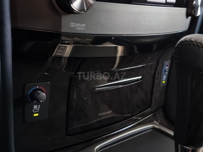 Lexus LX 570-30