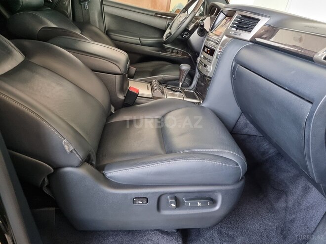 Lexus LX 570-20