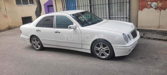 Mercedes E 220 d 2001, 688,000 km - 2.2 l - Bakı