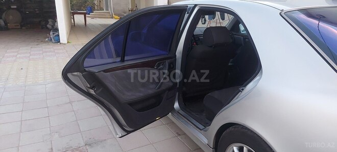 Mercedes E 240 2000, 352,000 km - 2.4 l - Bakı
