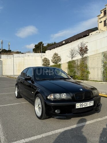 BMW 330 2001, 136,872 km - 3.0 l - Bakı