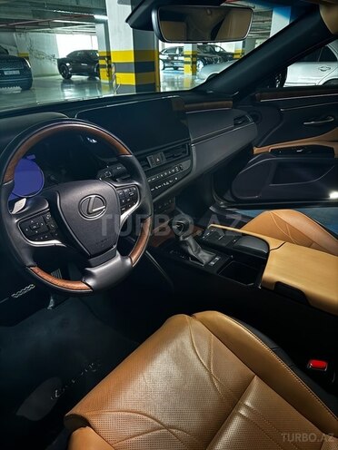 Lexus ES 250 2022, 12,000 km - 2.5 л - Bakı