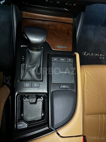 Lexus ES 250 2022, 12,000 km - 2.5 л - Bakı