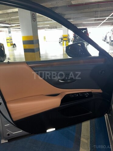 Lexus ES 250 2022, 12,000 km - 2.5 л - Bakı