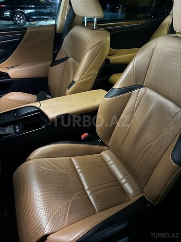 Lexus ES 250 2022, 12,000 km - 2.5 л - Bakı