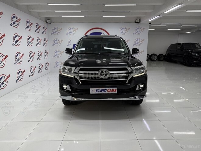 Toyota Land Cruiser-3
