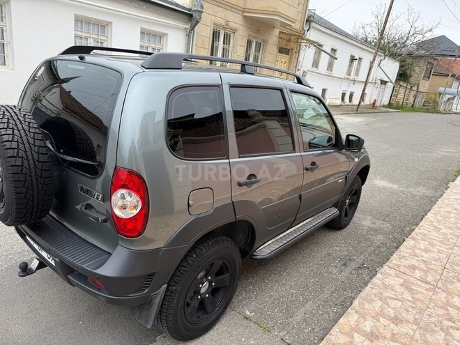 Chevrolet Niva 2018, 32,000 km - 1.7 l - Quba