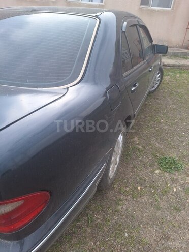 Mercedes E 230 1995, 530,000 km - 2.3 l - Mingəçevir