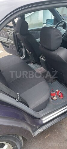 Mercedes E 230 1996, 473,768 km - 2.3 l - Qax