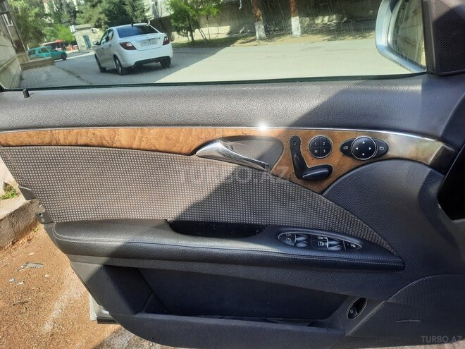 Mercedes E 270 2003, 360,000 km - 2.7 l - Sumqayıt