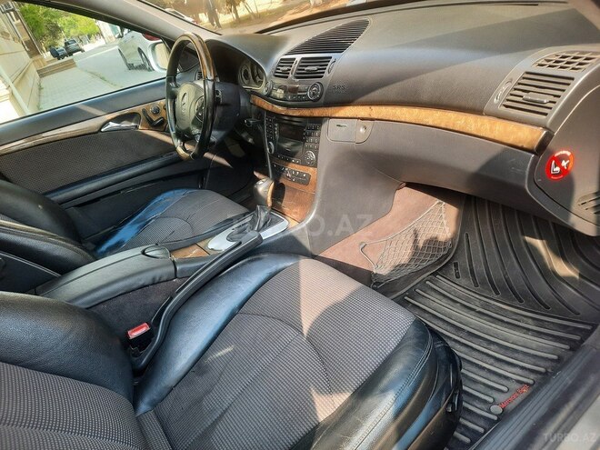 Mercedes E 270 2003, 360,000 km - 2.7 l - Sumqayıt