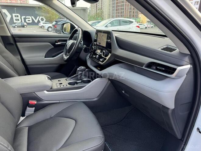 Toyota Highlander 2023, 35,228 km - 2.5 l - Bakı