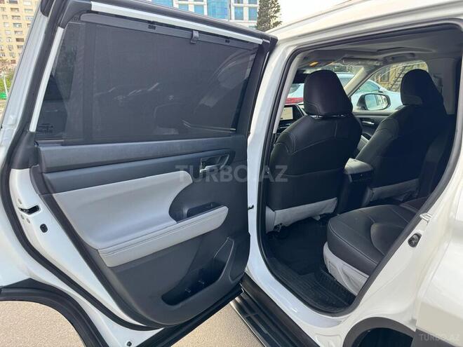 Toyota Highlander 2023, 35,228 km - 2.5 l - Bakı