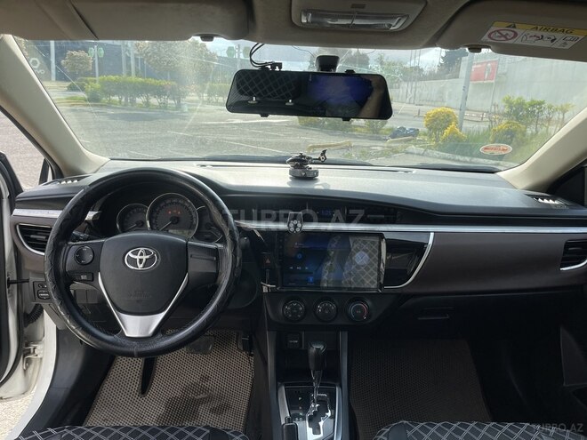 Toyota Corolla 2015, 194,241 km - 1.6 l - Bakı