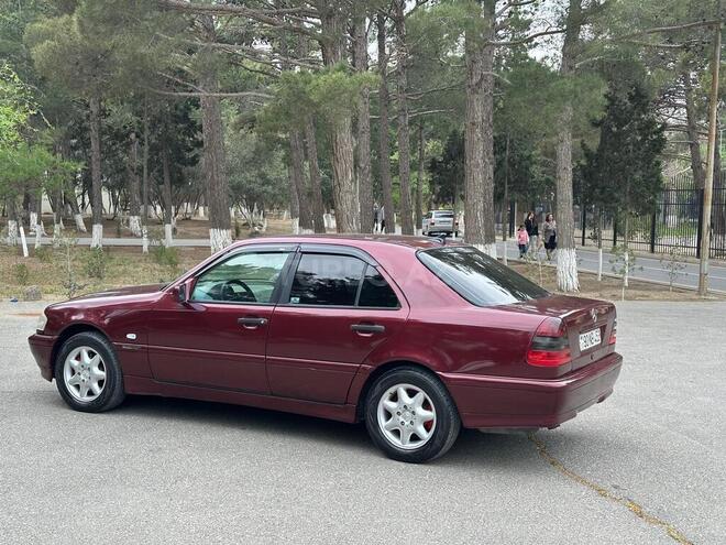 Mercedes C 240 1998, 334,000 km - 2.4 l - Sumqayıt