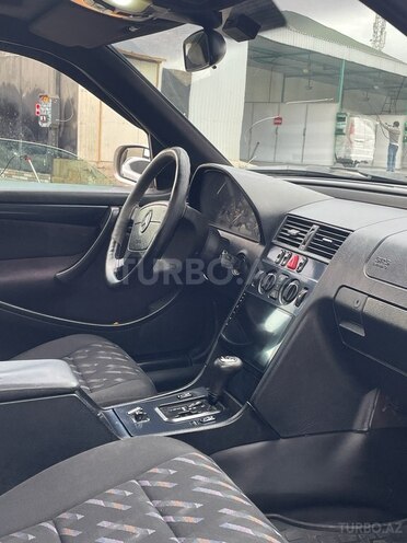 Mercedes C 200 1999, 342,000 km - 2.0 л - Bakı