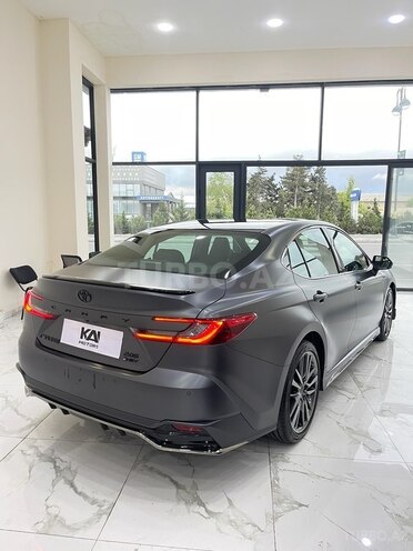 Toyota Camry-8