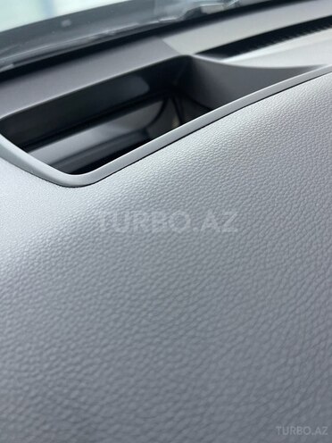 Toyota Camry-18