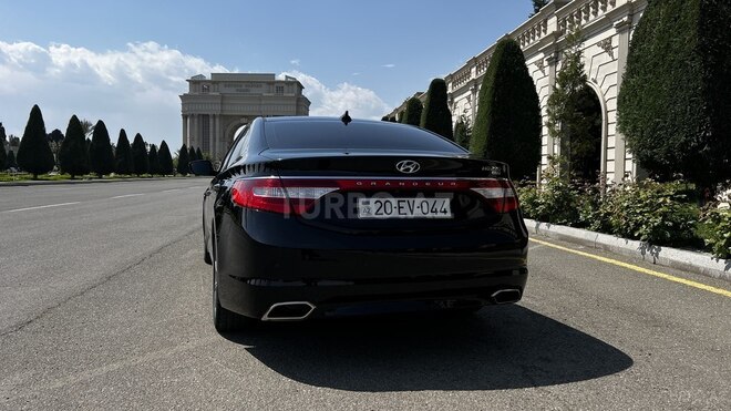 Hyundai Grandeur 2015, 198,795 km - 2.2 l - Gəncə