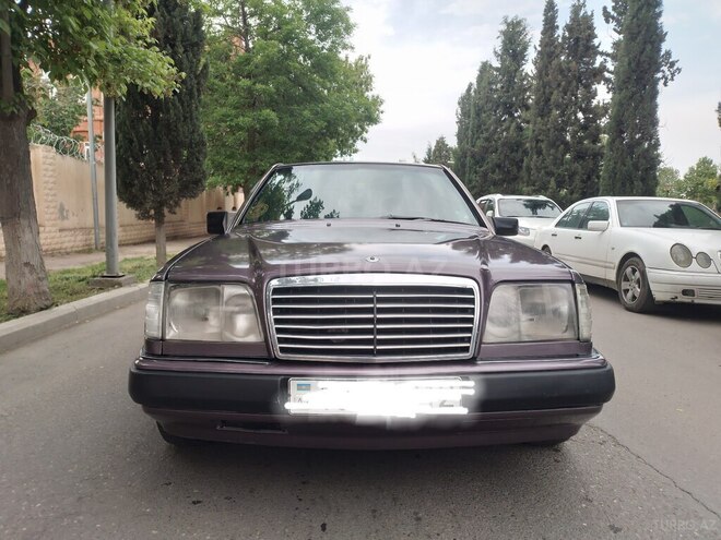 Mercedes E 200 d 1994, 266,000 km - 2.0 l - Gəncə