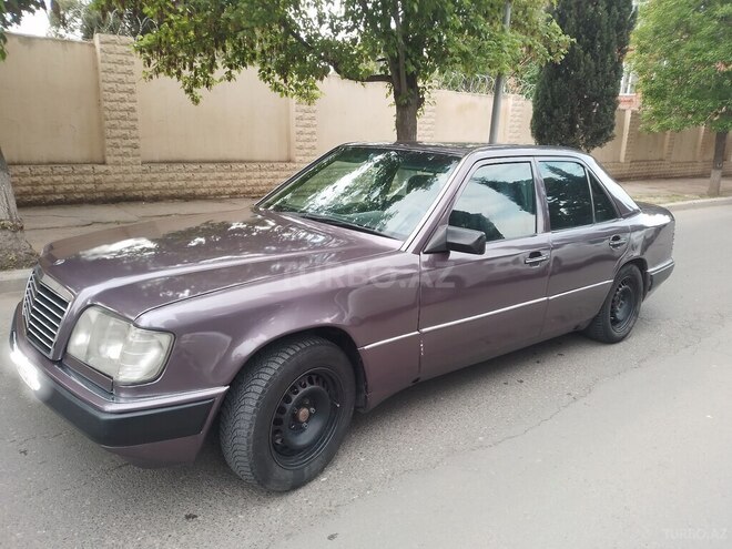 Mercedes E 200 d 1994, 266,000 km - 2.0 l - Gəncə