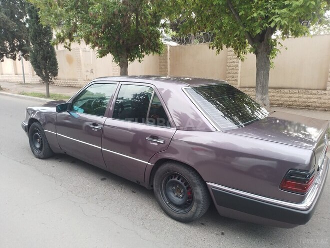 Mercedes E 200 d 1994, 266,000 km - 2.0 l - Gəncə